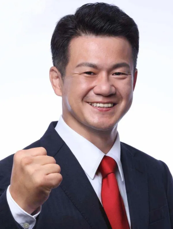 西内聡雄の写真