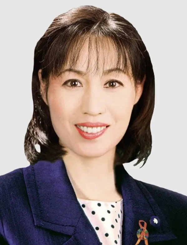 やまかあけみ