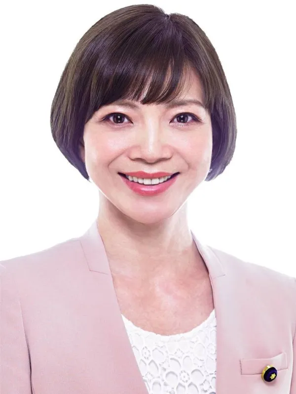 桐山ひとみ