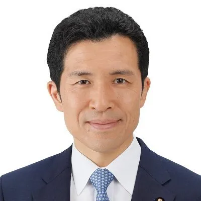 新妻秀規