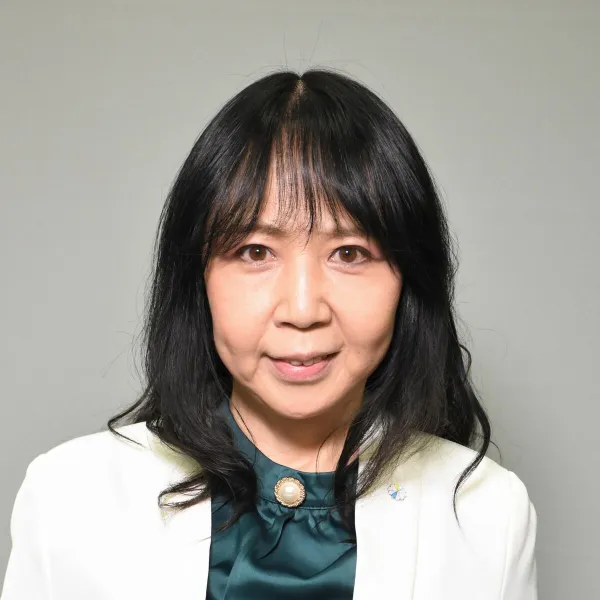 高橋真佐子
