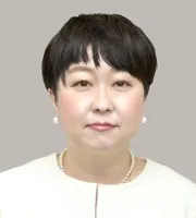 中北京子