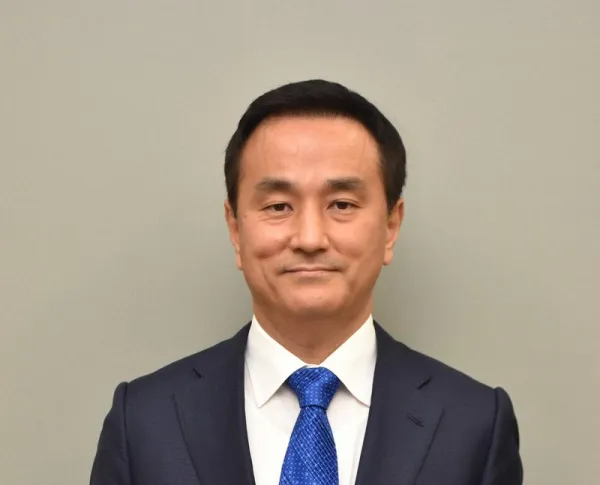 村岡嗣政